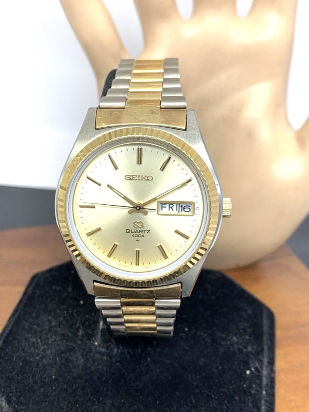Seiko SQ Men's Watch 4633-8069 Vintage 1977 Quartz Day Date Two Tone Steel 37mm